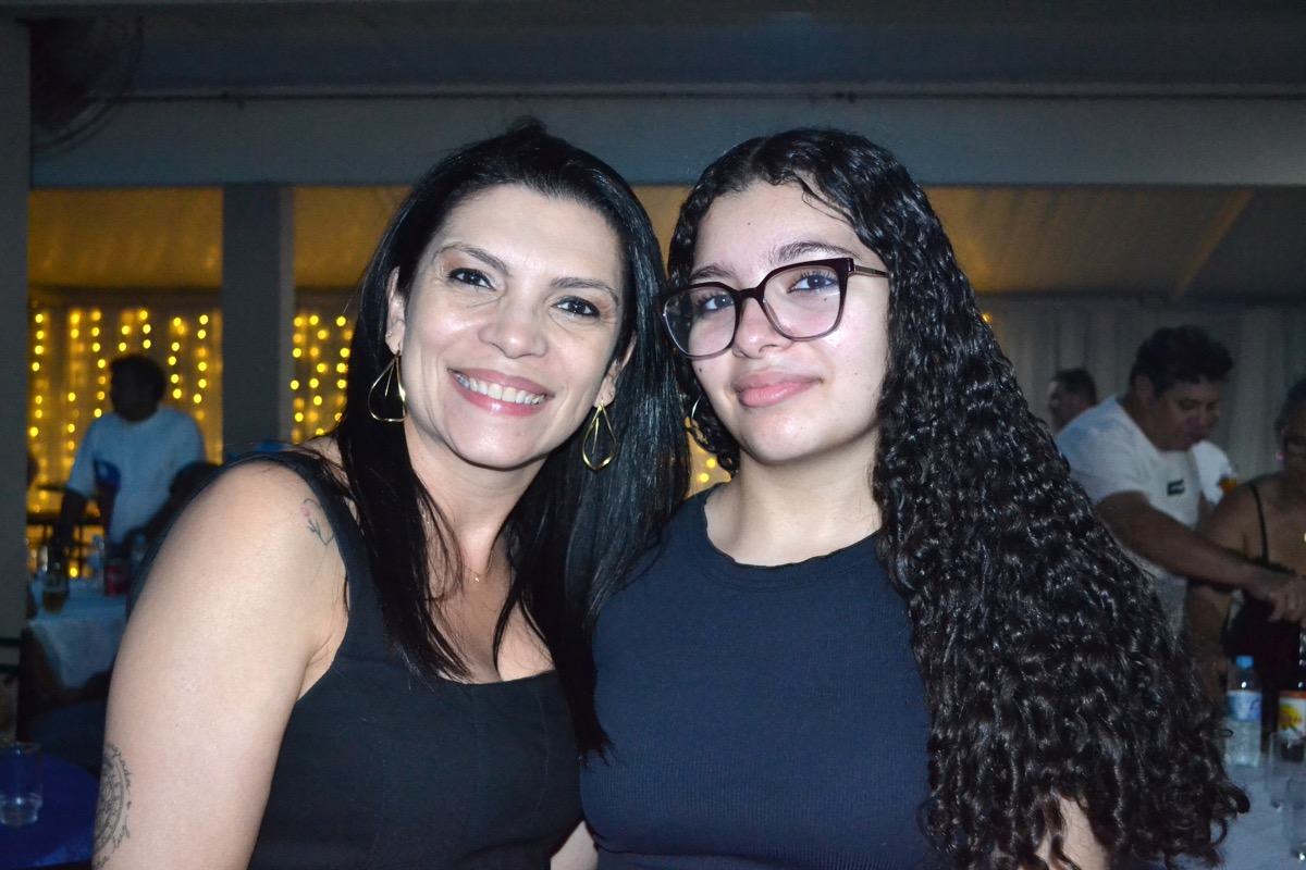 Camila Barbisan e La&iacute;s Barbisan Gasoni
